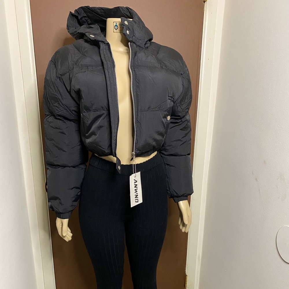 Cropped Hoodie Puffer Jacket